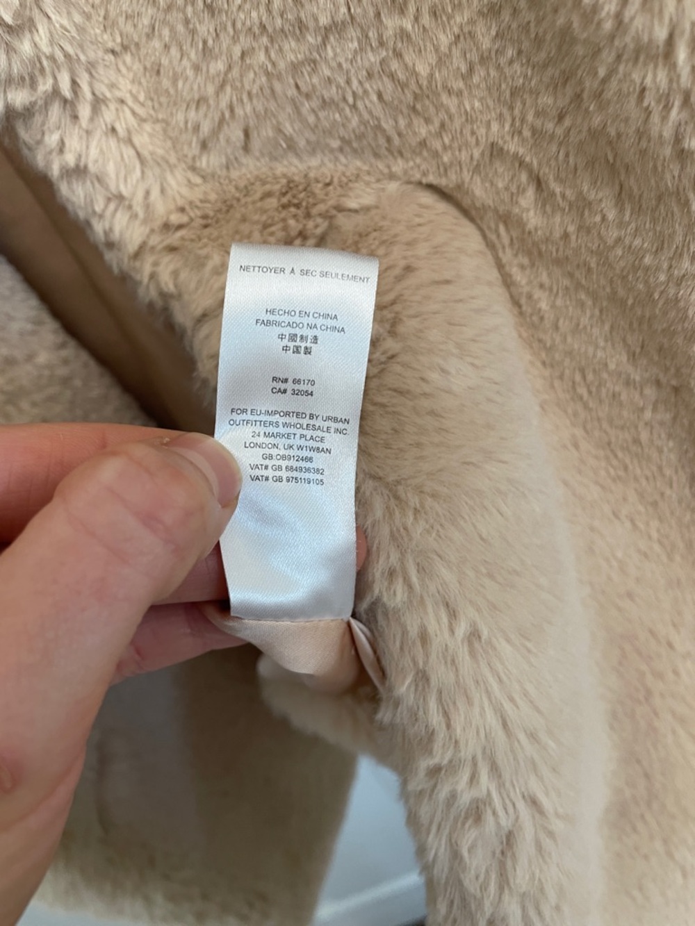 NWOT Free People Plush Teddy Faux Fur Coat in Light Beige *flaw* - Picture 4 of 7
